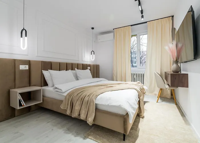 Ultra-Modern Luxury Apartment - Spacious & Elegant