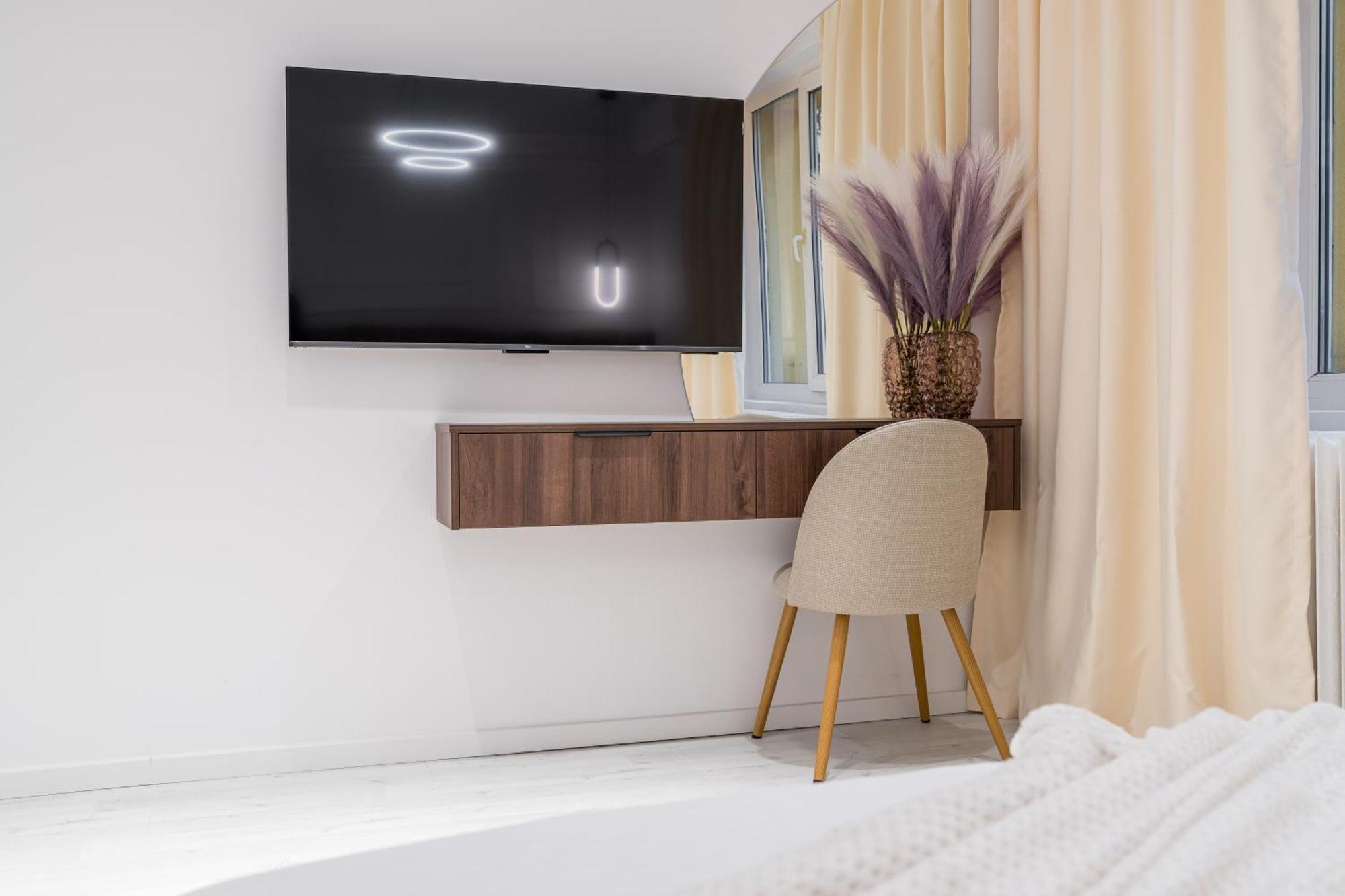 Ultra-modern Luxury - Spacious & Elegant Apartament Bucureşti