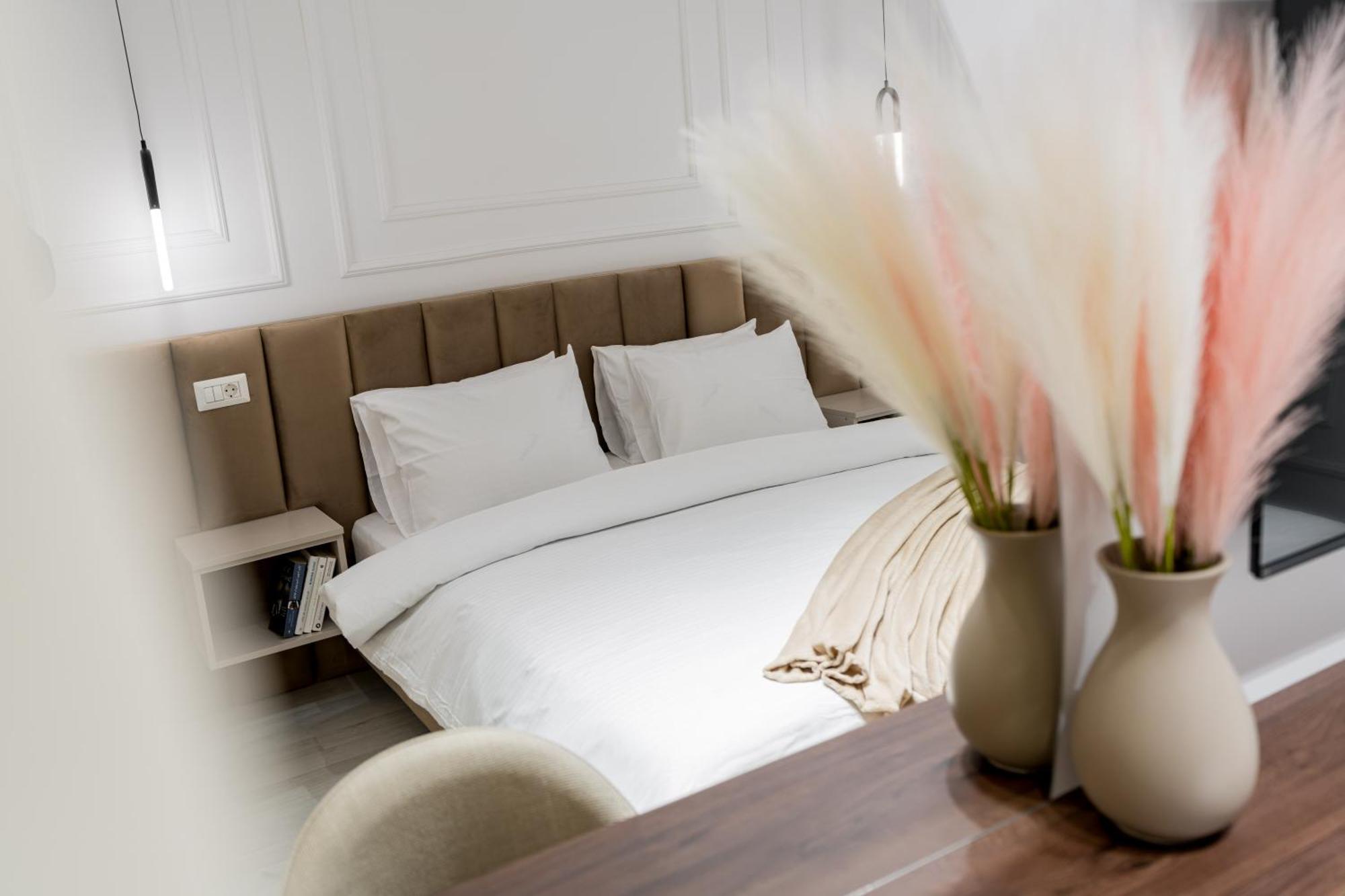 Ultra-modern Luxury - Spacious & Elegant Apartament *