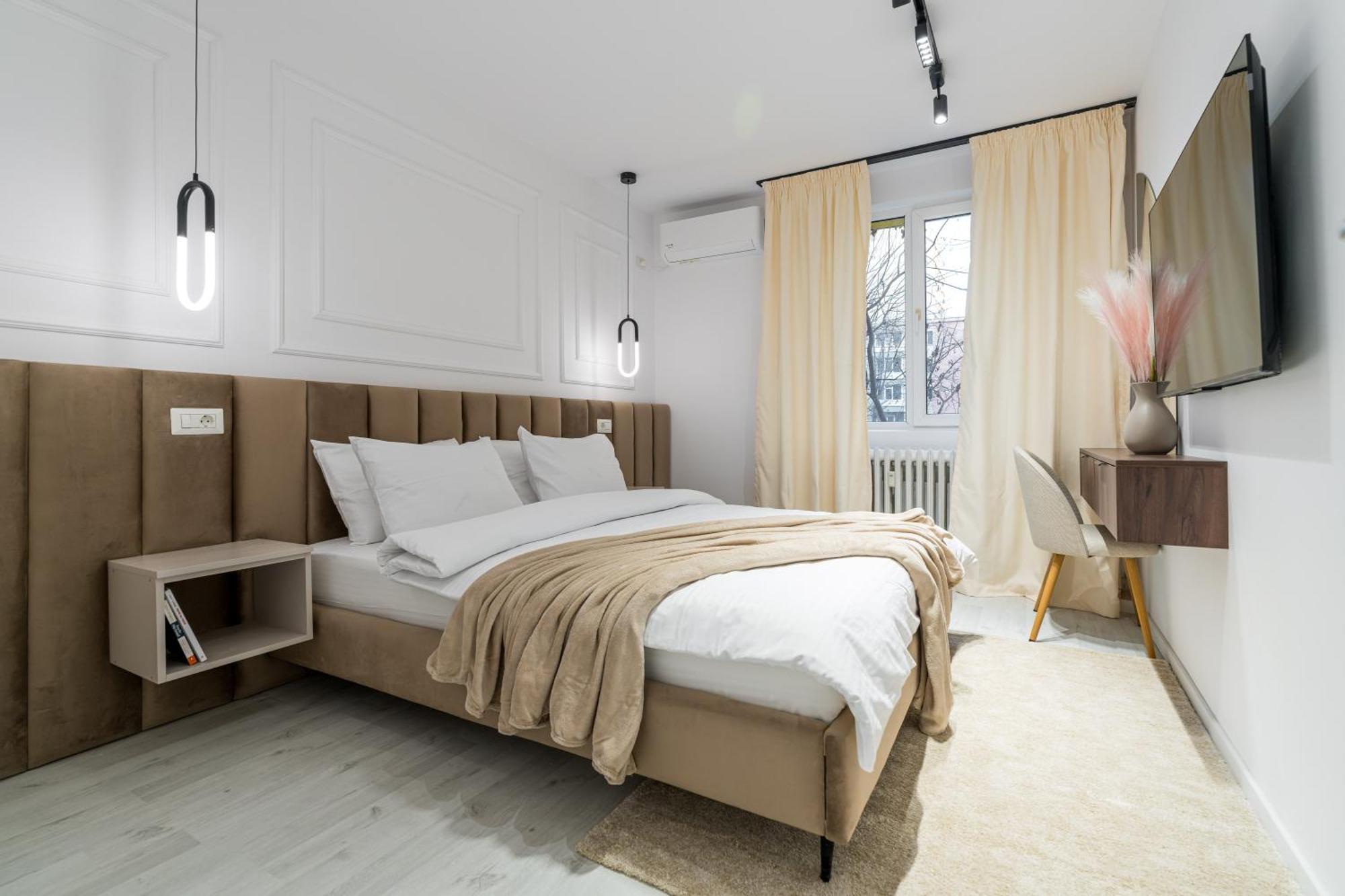Ultra-modern Luxury - Spacious & Elegant Apartament