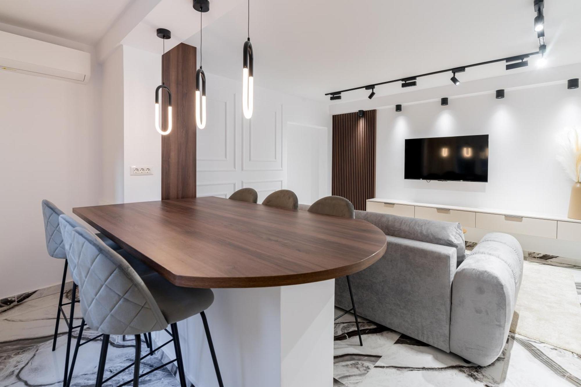 Ultra-modern Luxury - Spacious & Elegant Apartament *