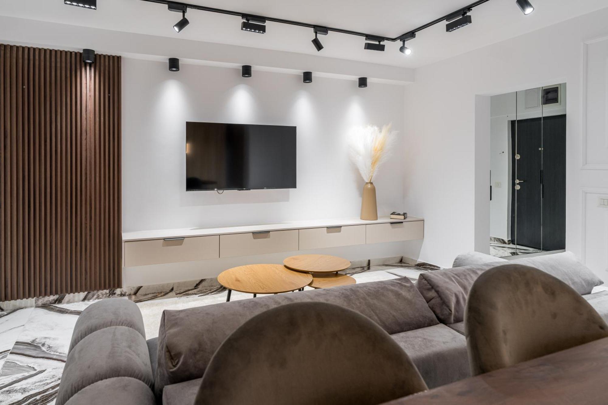 Ultra-modern Luxury - Spacious & Elegant * Bucureşti